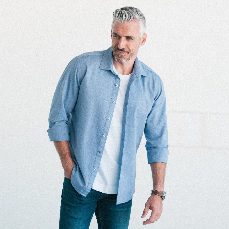 Men's Long-Sleeve Shirts for Year-Round WearEssential Spread Collar Casual Shirt - Navy Blue Cotton Oxford Men's Long-Sleeve Shirts for Year-Round WearEssential Spread Collar Casual Shirt - Navy Blue Cotton Oxford