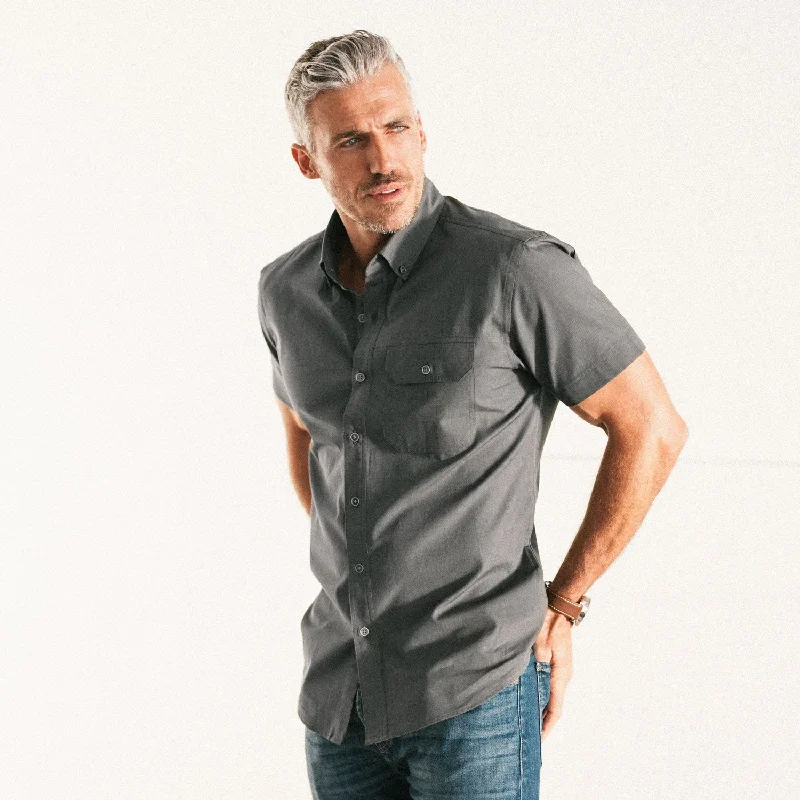 Men's Hawaiian Print Shirts for Luau PartiesBuilder Short Sleeve Casual Shirt – Titanium Gray Cotton End-on-end Men's Hawaiian Print Shirts for Luau PartiesBuilder Short Sleeve Casual Shirt – Titanium Gray Cotton End-on-end